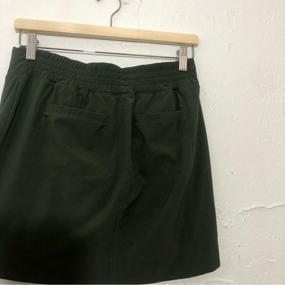 Athleta Chelsea Cargo Skort Tennis Skirt With Shorts Activewear Olive Green 6 - Picture 7 of 9